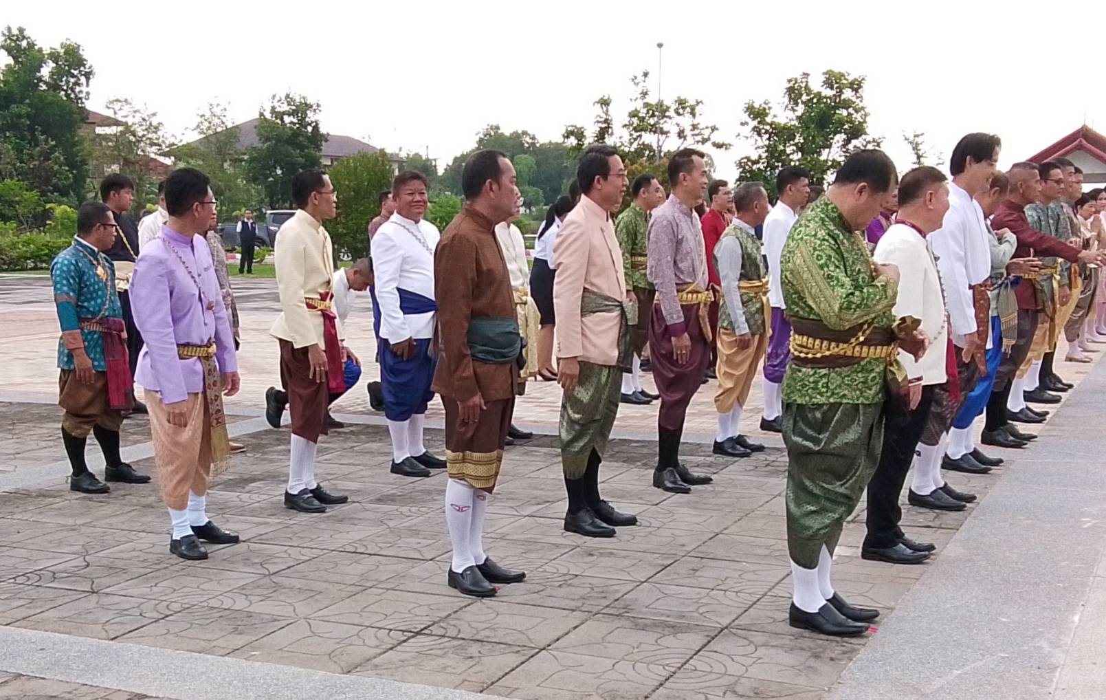 title - ร่ามพิธีถวายบังคมพระบรมราชานุสาวรีย์ พระบาทสมเด็จพระจุลจอมเกล้าเจ้าอยู่หัว (รัชกาลที่ 5) ภายใต้แนวคิด 